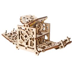 UGears Games Dice Keeper